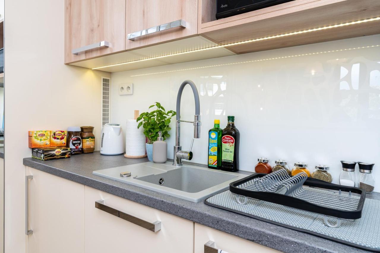 Apartament Mateo Inn Krakow Bagian luar foto